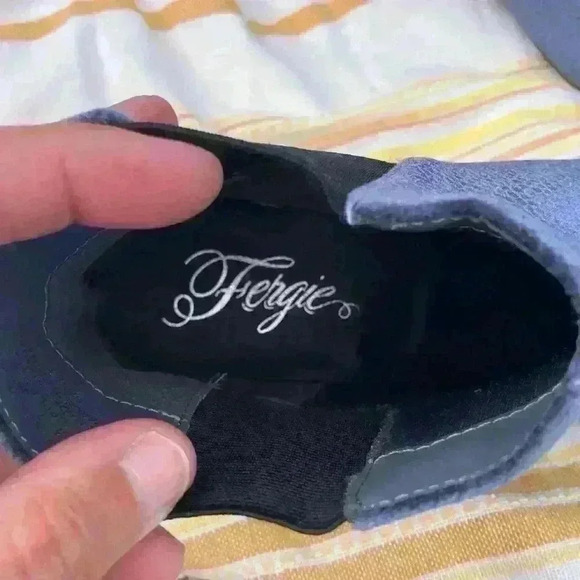 Blue velvet heels - Picture 3 of 8